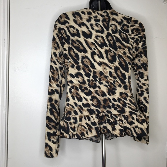 Miss SaSa Leopard print button down blouse - Picture 6 of 8